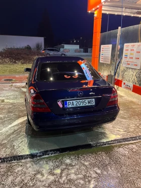 Mercedes-Benz E 220, снимка 3