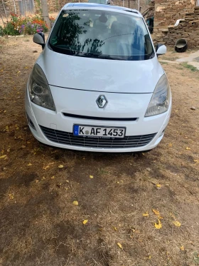 Renault Grand scenic Колата се продава на части