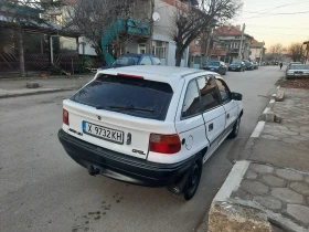 Opel Astra Хеджбег - 1800 € / 3520.49 лв. - 10697562 2