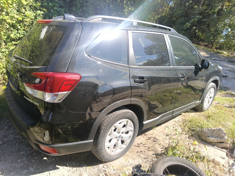 Subaru Forester, снимка 4 - Автомобили и джипове - 47648932