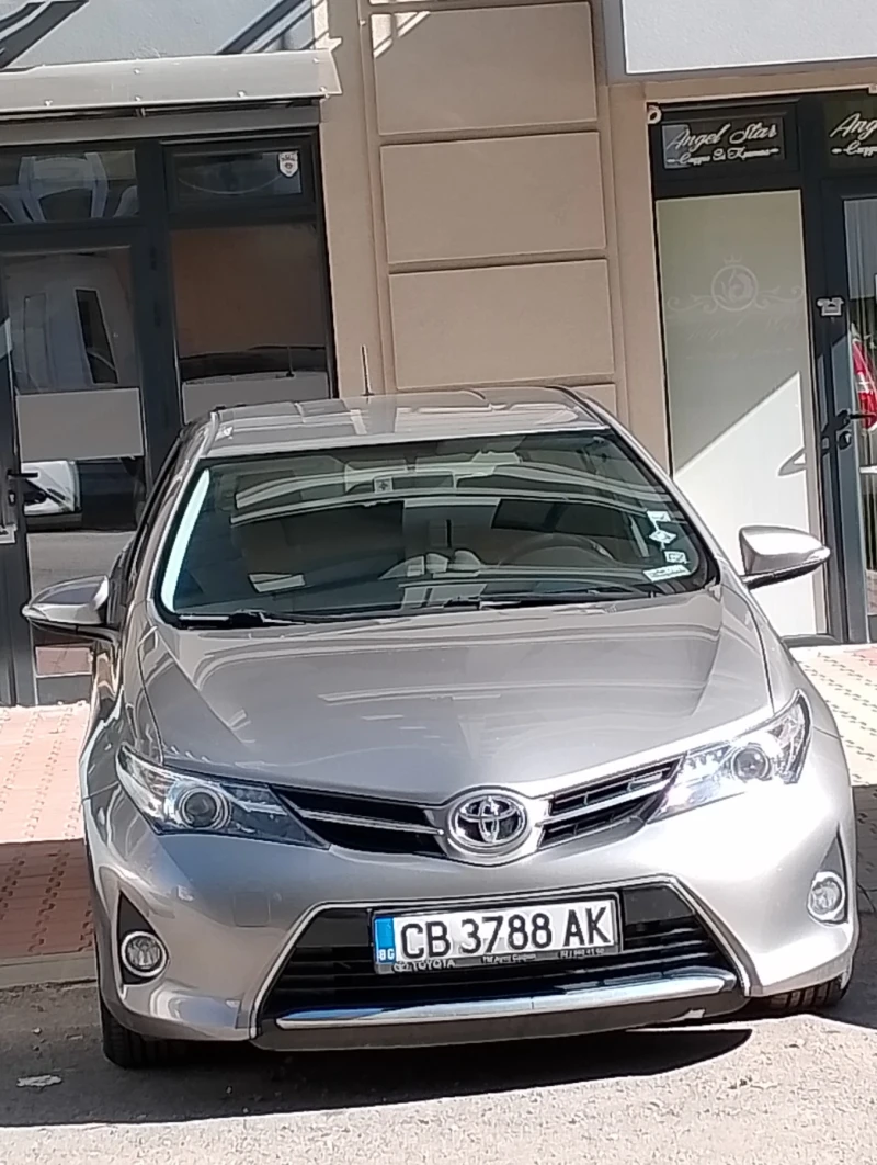 Toyota Auris, снимка 1 - Автомобили и джипове - 47651234