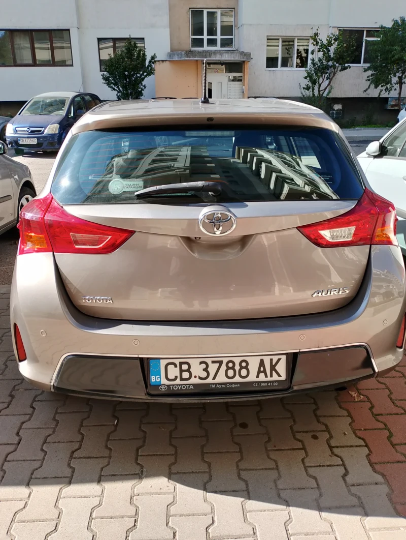 Toyota Auris, снимка 3 - Автомобили и джипове - 47651234