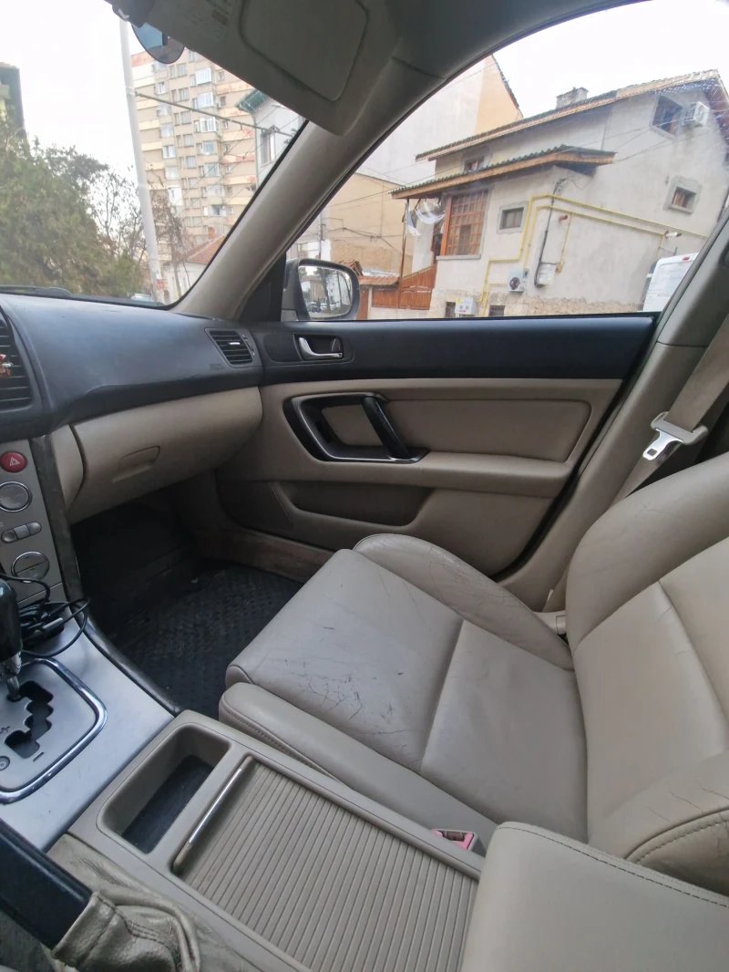 Subaru Outback, снимка 15 - Автомобили и джипове - 48895912