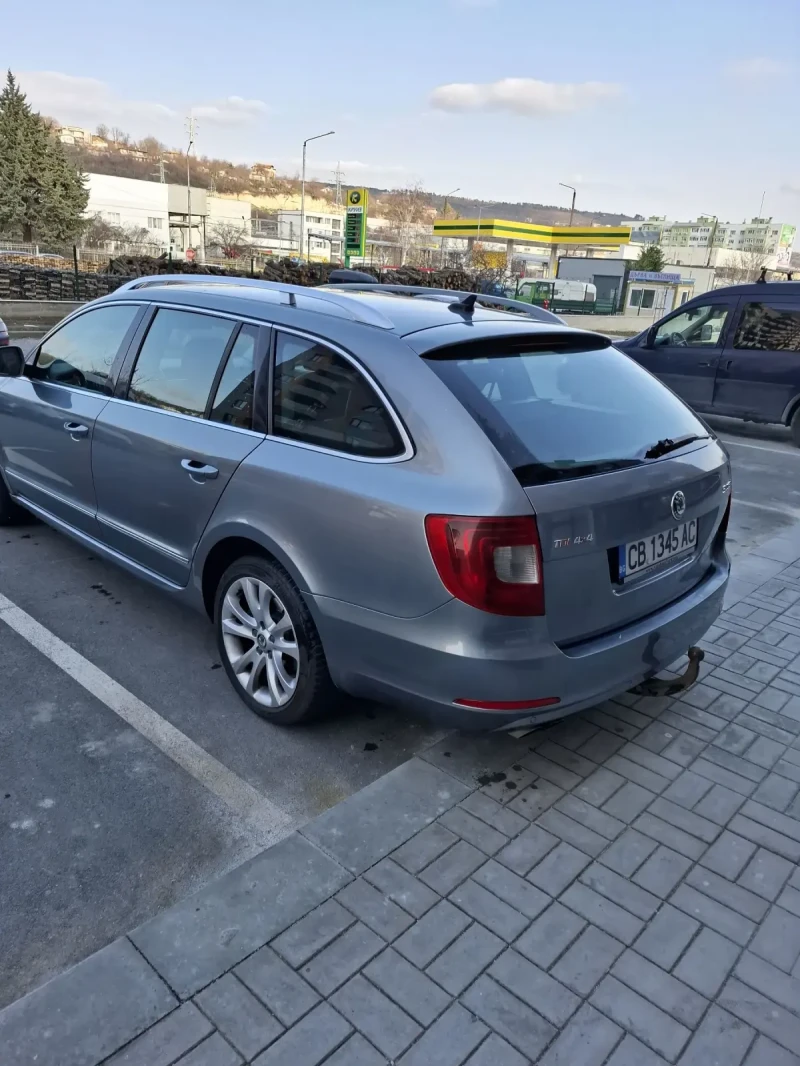 Skoda Superb 2.0TDI 4x4 , снимка 6 - Автомобили и джипове - 49010079