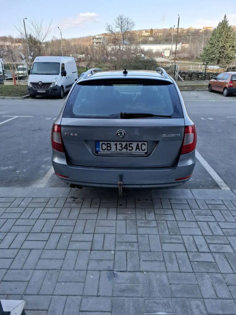 Skoda Superb 2.0TDI 4x4 , снимка 5 - Автомобили и джипове - 49010079