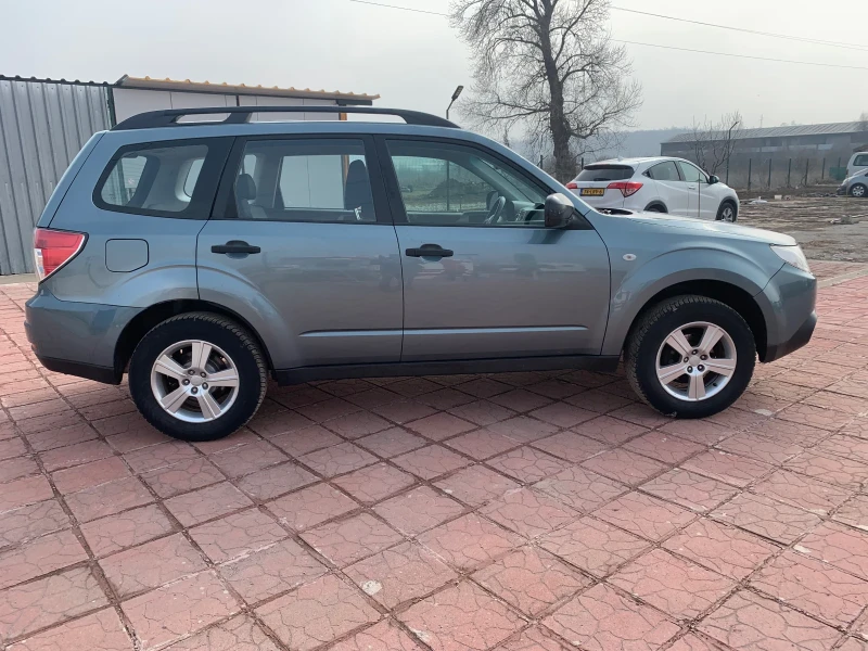 Subaru Forester 2.0-FACELIFT-РЪЧКА-EURO5-БЕЗ-КОРОЗИЯ!, снимка 6 - Автомобили и джипове - 49306536