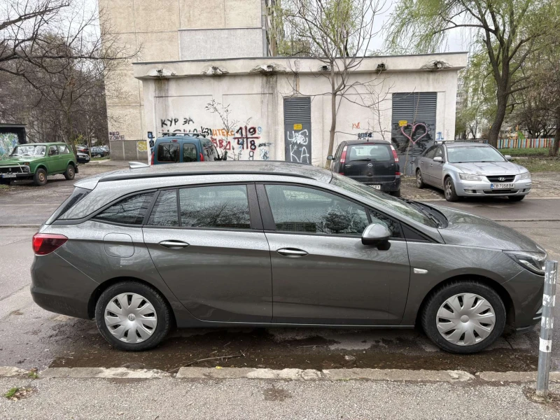 Opel Astra 1.6CDTi 110к.с. 6МТ, снимка 5 - Автомобили и джипове - 49547577