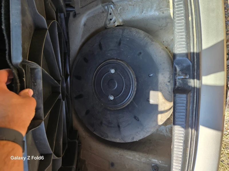 Toyota Corolla verso 1.8 НА ЧАСТИ!!!, снимка 12 - Автомобили и джипове - 51081772