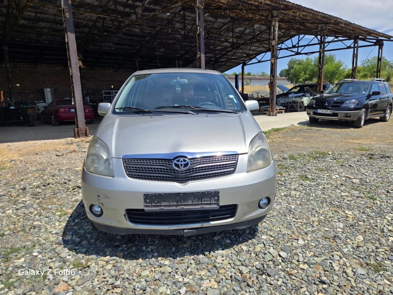 Toyota Corolla verso 1.8 НА ЧАСТИ!!!, снимка 3 - Автомобили и джипове - 51081772