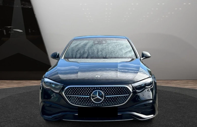 Mercedes-Benz E 300 e/AMG/4MATIC/PLUG-IN/DISTRONIC/360/KEYLESS/DIGITAL, снимка 2 - Автомобили и джипове - 51639112