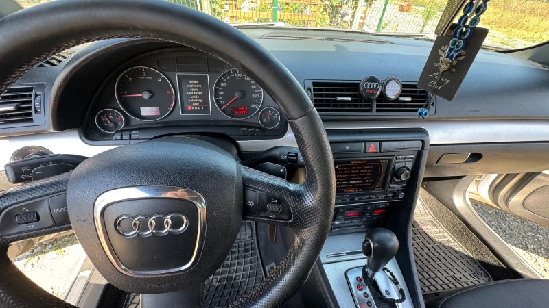 Audi A4, снимка 9 - Автомобили и джипове - 51660511