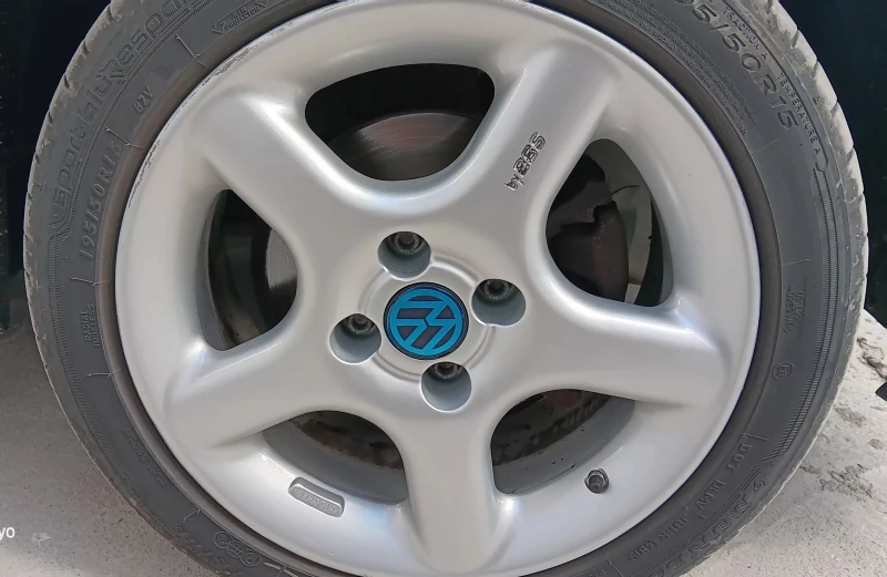 VW Golf VW GOLF 1, 6, снимка 17 - Автомобили и джипове - 52517811