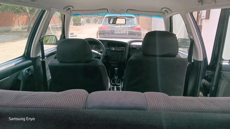 VW Golf VW GOLF 1, 6, снимка 12 - Автомобили и джипове - 52517811