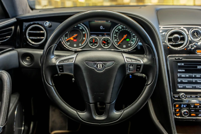 Bentley Flying Spur  V8, снимка 12 - Автомобили и джипове - 53341265