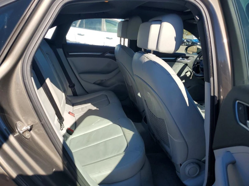 Audi A3 1.8l Premium, снимка 10 - Автомобили и джипове - 53540578