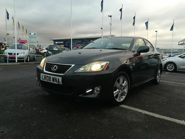 Lexus IS 220d, снимка 2 - Автомобили и джипове - 20498368