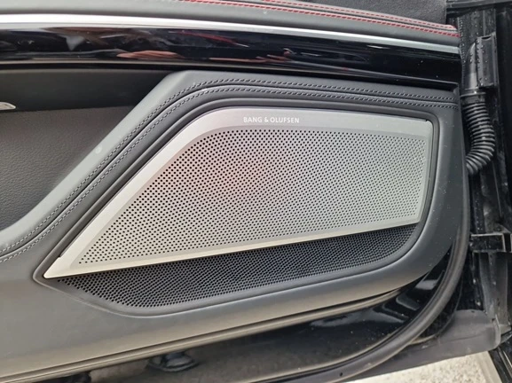 Audi S8 Quattro = Black Optic Plus= Audi Exclusive Гаранци - изображение 7