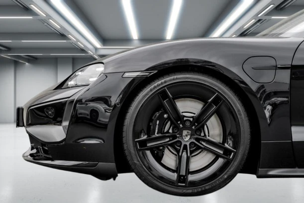 Porsche Taycan Turbo = NEW = Sport Design Гаранция - изображение 8
