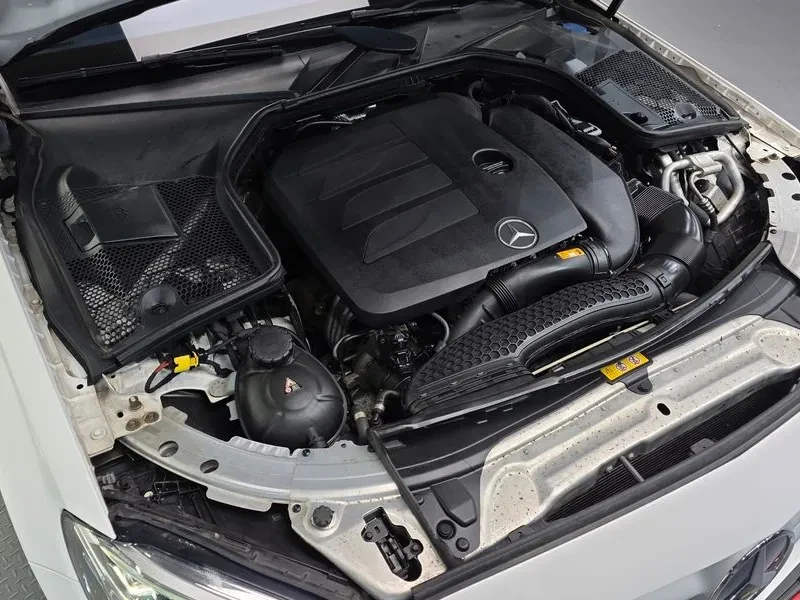 Mercedes-Benz C 200, снимка 6 - Автомобили и джипове - 55110289