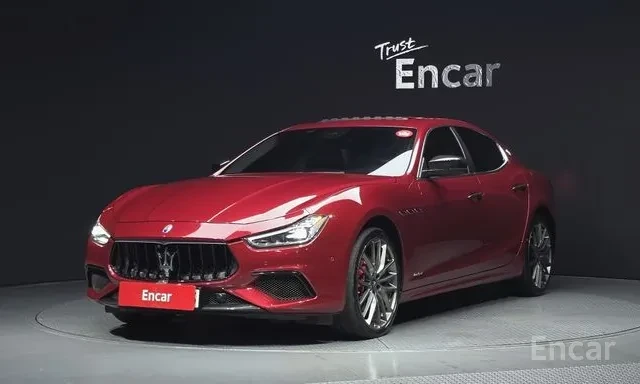 Maserati Ghibli SQ4 Gran Sport