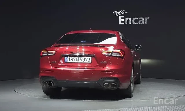 Maserati Ghibli SQ4 Gran Sport, снимка 5 - Автомобили и джипове - 56093169