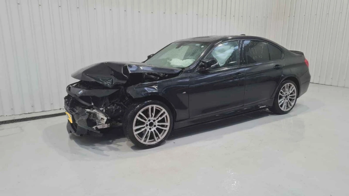 BMW 320 Ф30 - изображение 2