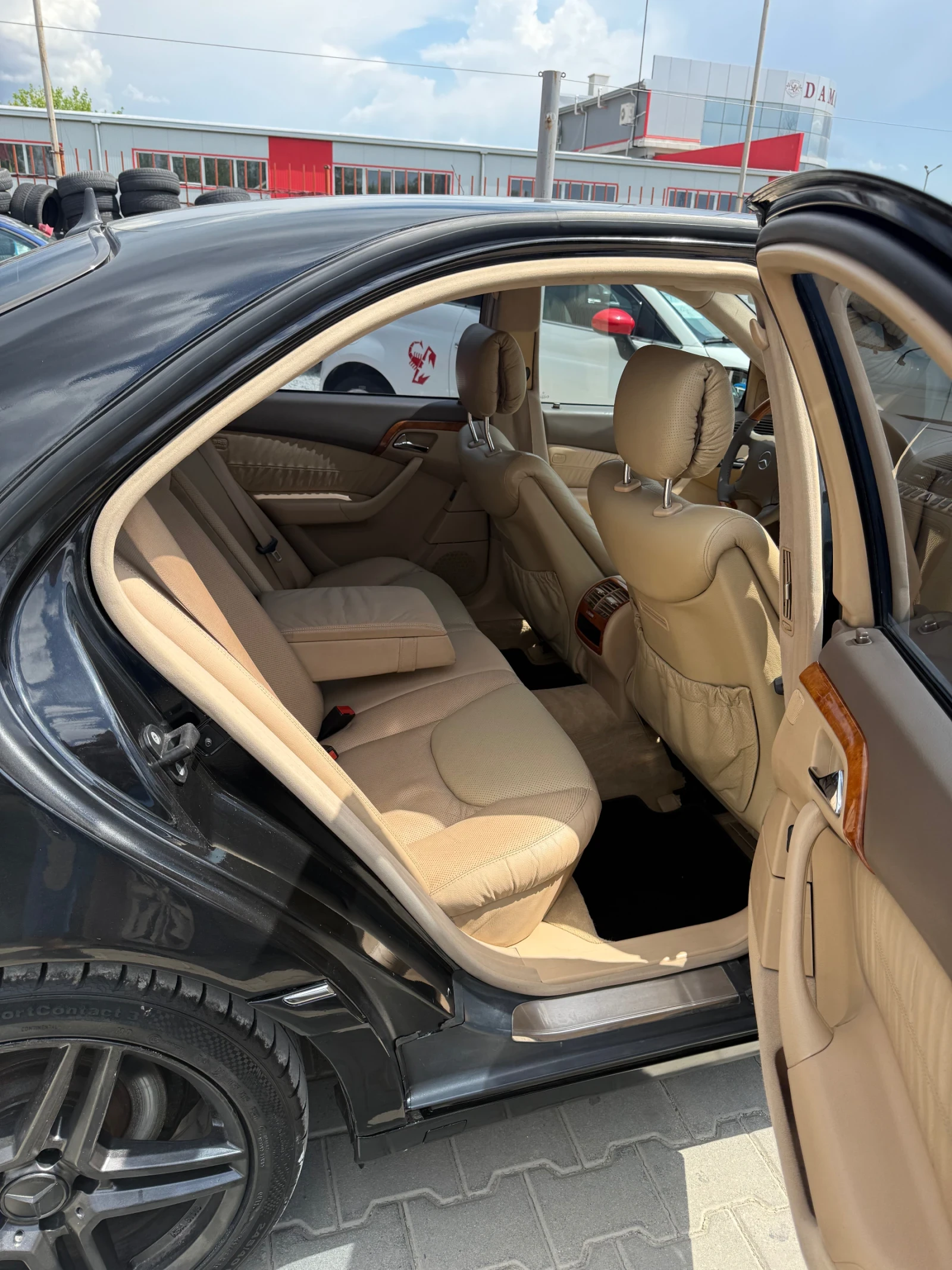 Mercedes-Benz S 320 Дистроник* Нов внос* 3.2* Обдухване* Нави* Бартер* - изображение 5