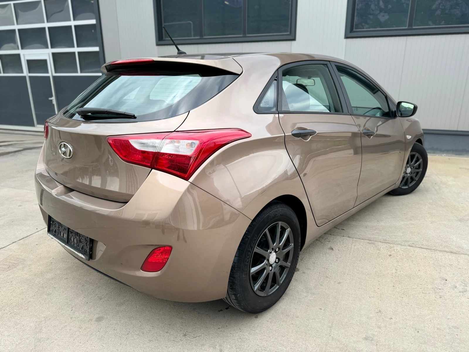 Hyundai I30 1.4 I 100 PS - изображение 6