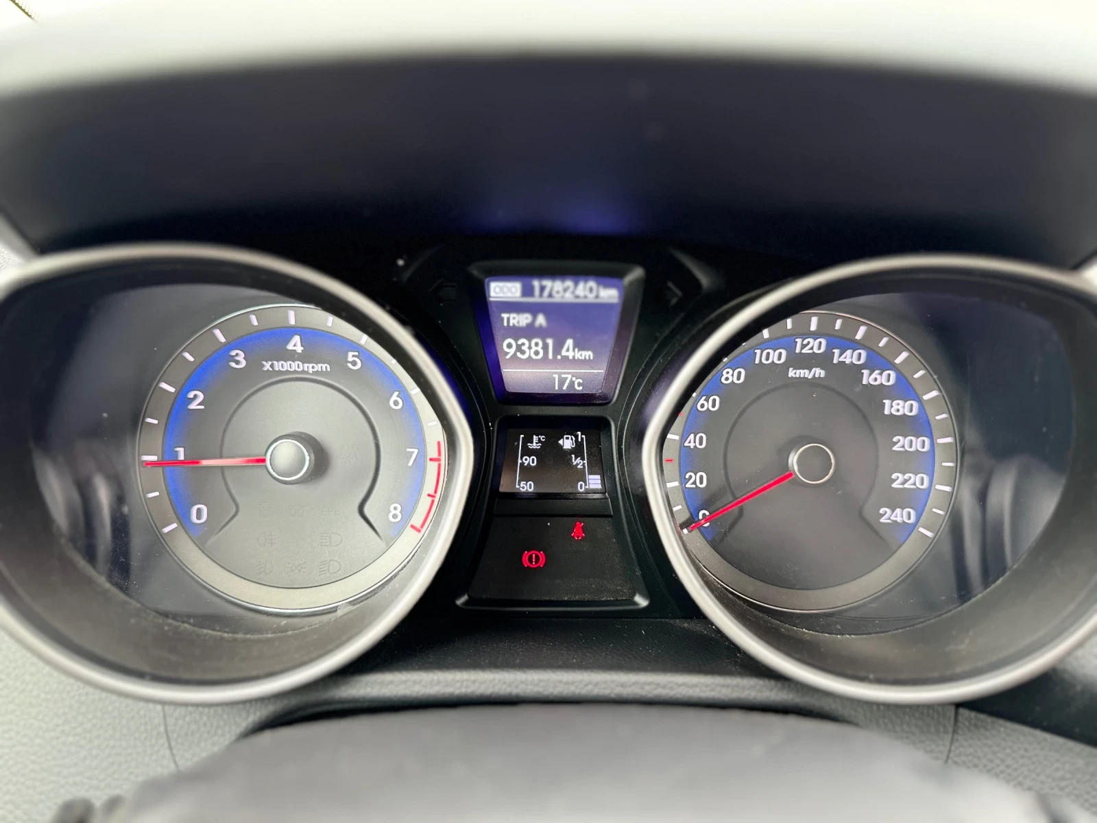Hyundai I30 1.4 I 100 PS - изображение 10