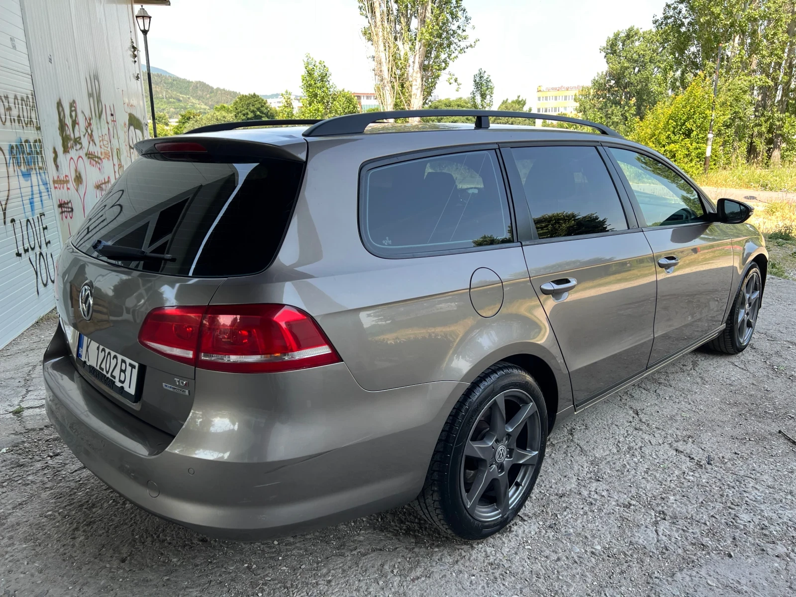 VW Passat 1.6 TDI  - изображение 7