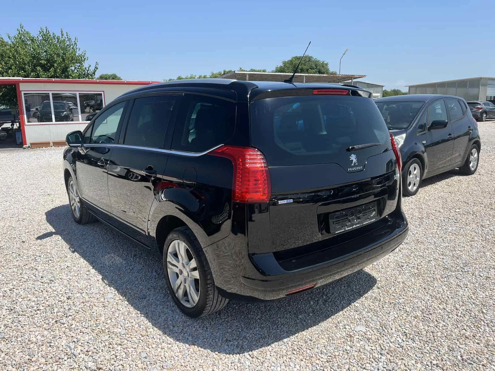 Peugeot 5008 1.6 BLUE HDI ALLURE - изображение 4