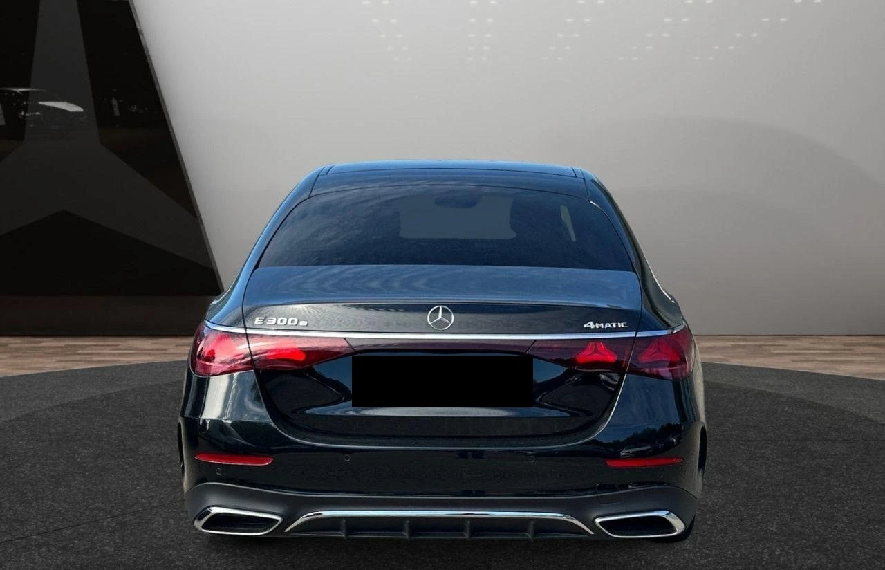 Mercedes-Benz E 300 e/AMG/4MATIC/PLUG-IN/DISTRONIC/360/KEYLESS/DIGITAL - изображение 4