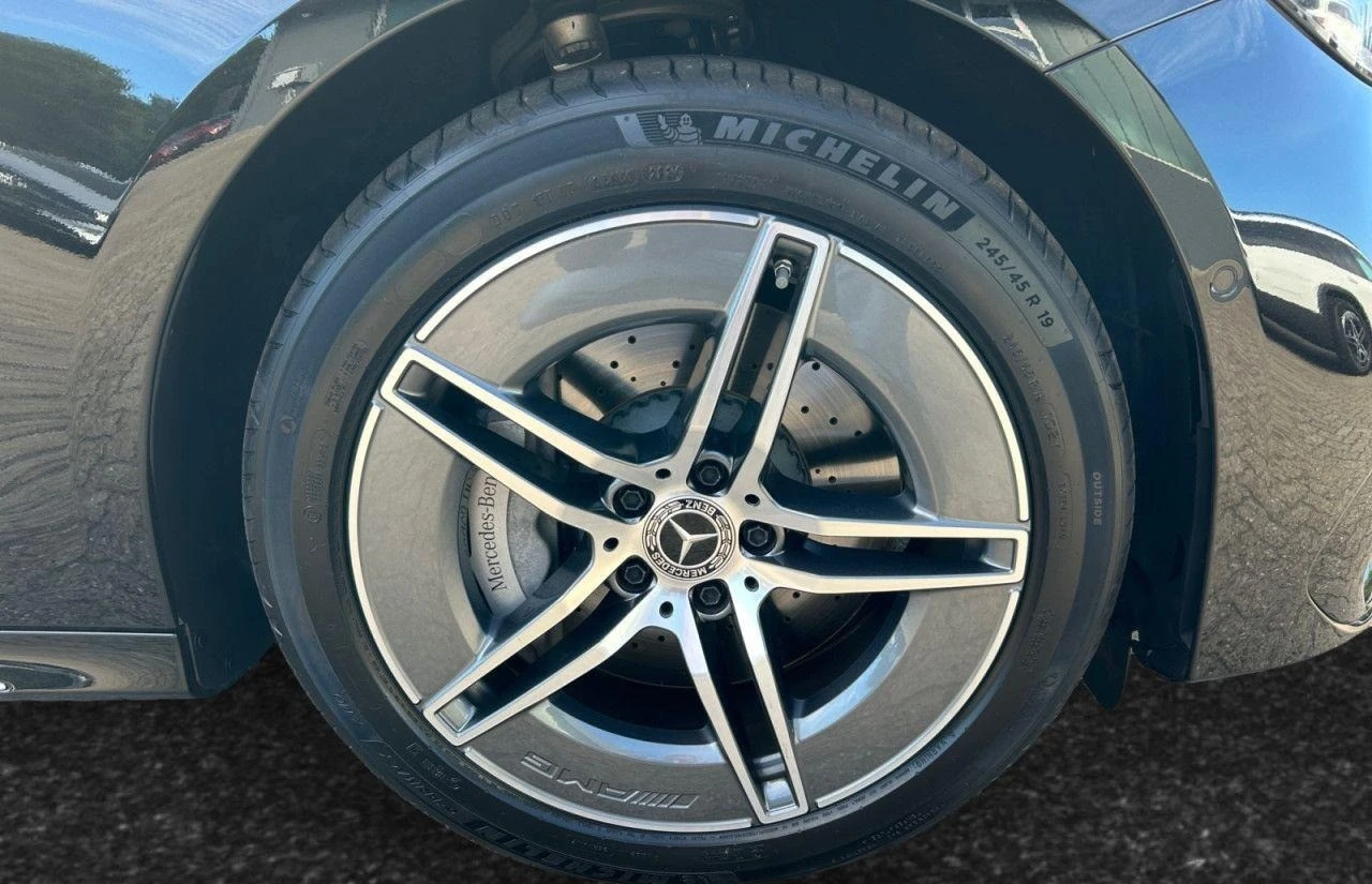 Mercedes-Benz E 300 e/AMG/4MATIC/PLUG-IN/DISTRONIC/360/KEYLESS/DIGITAL - изображение 6