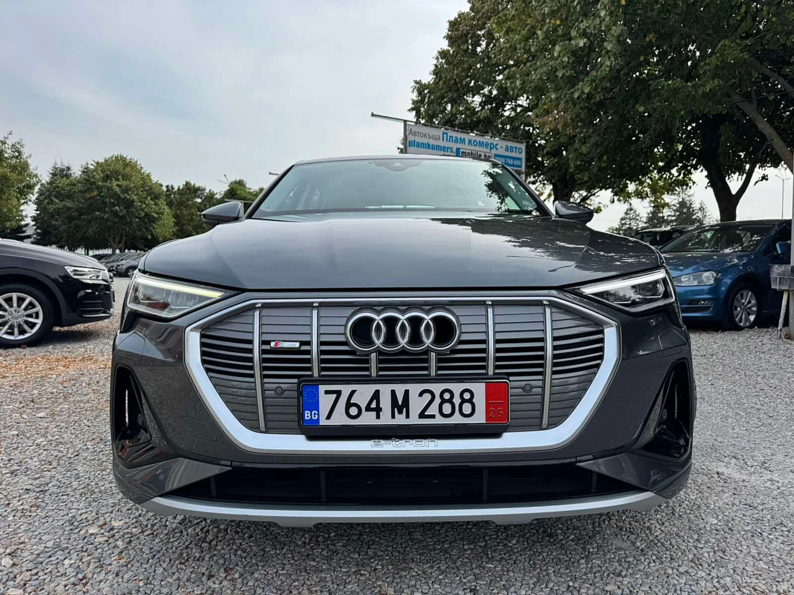 Audi E-Tron 55 S-line QUATTRO 408kc/95kw/ФАБРИЧНА ГАРАНЦИЯ - изображение 2
