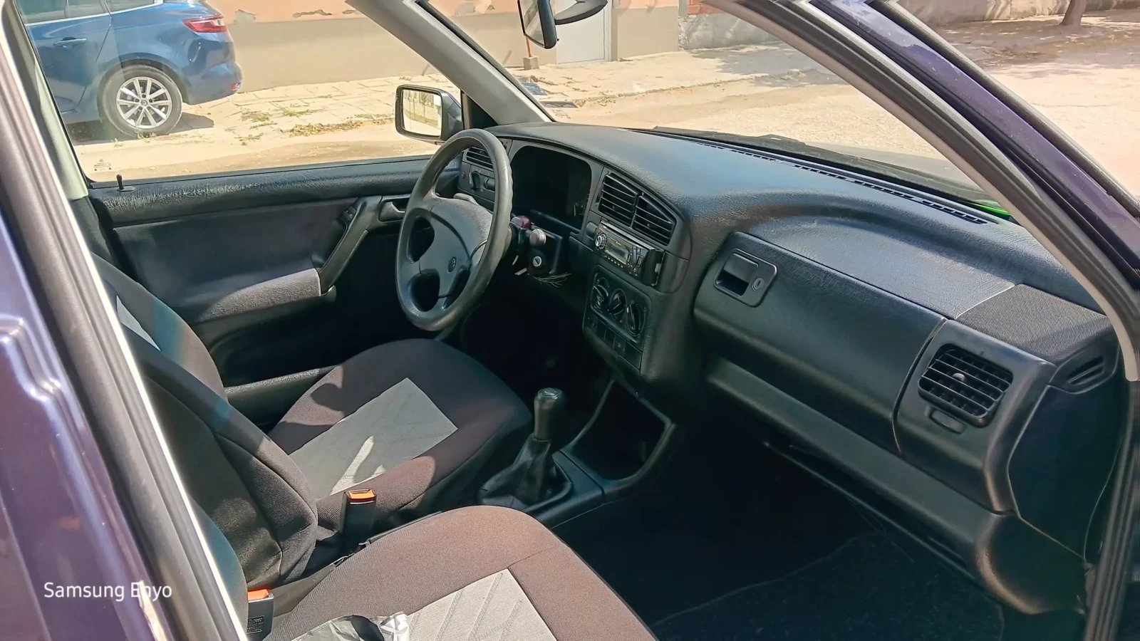 VW Golf VW GOLF 1, 6 | Mobile.bg   14