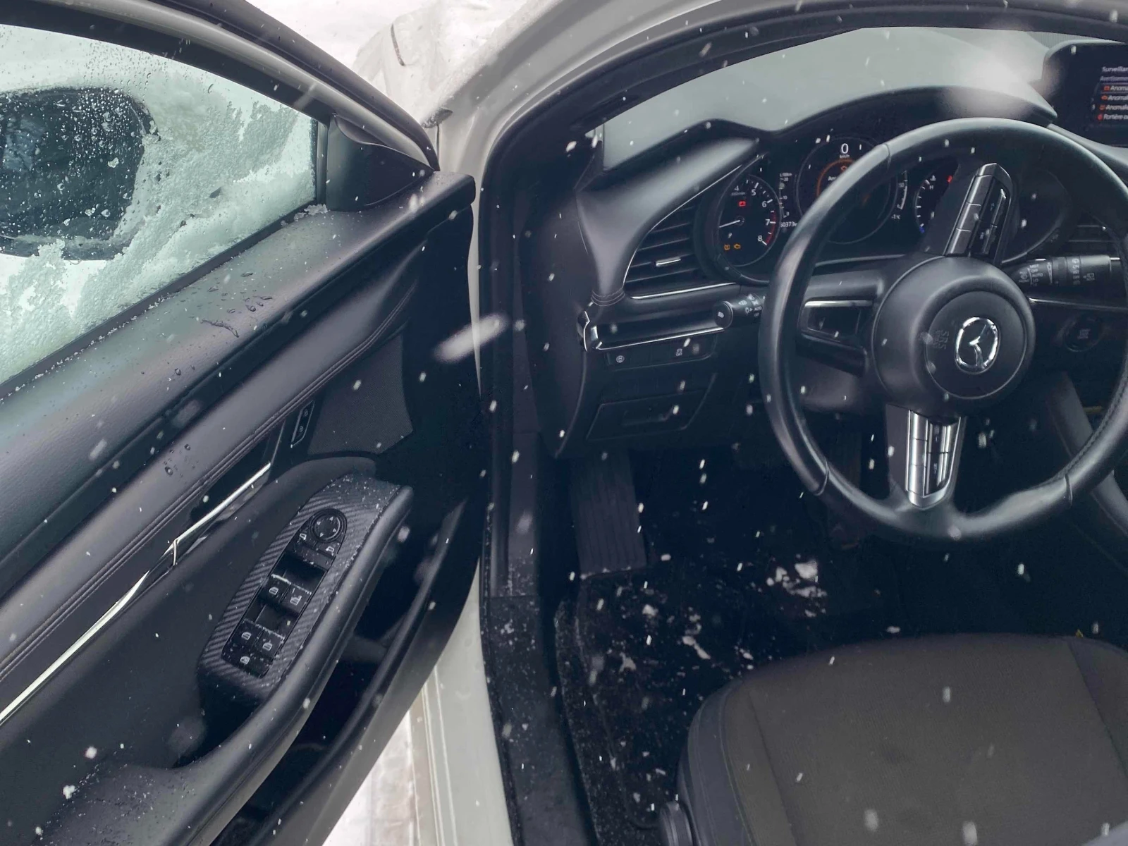 Mazda 3 Sport GS * * CARFAX * * ���� ������ * *  | Mobile.bg � ����������� 9