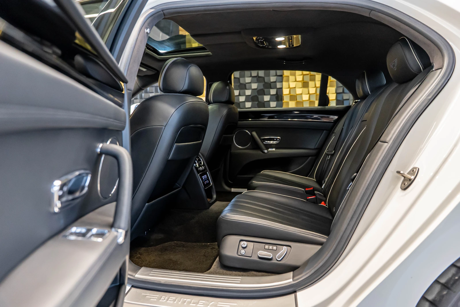 Bentley Flying Spur  V8 | Mobile.bg � ����������� 16