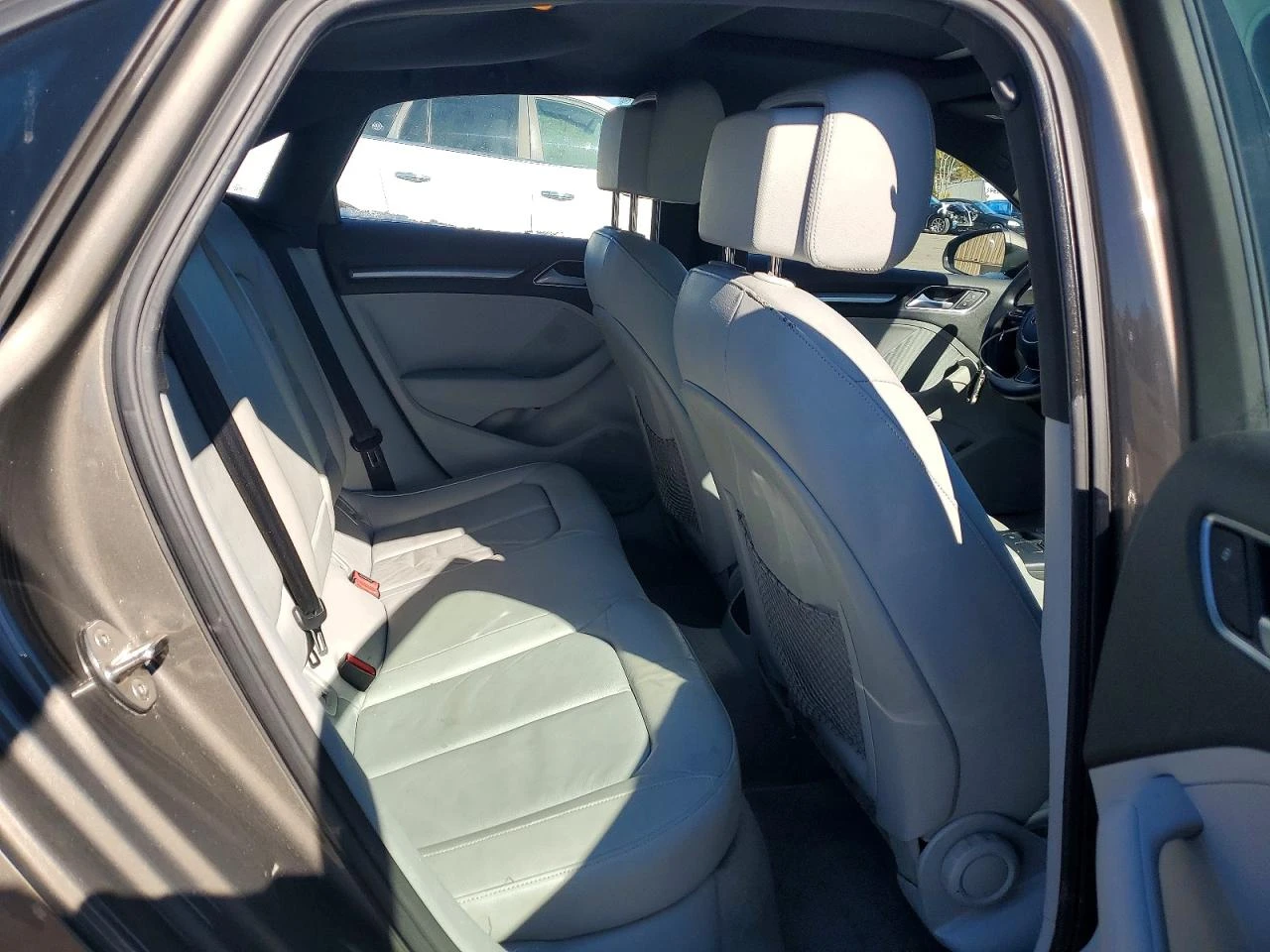 Audi A3 1.8l Premium - изображение 10