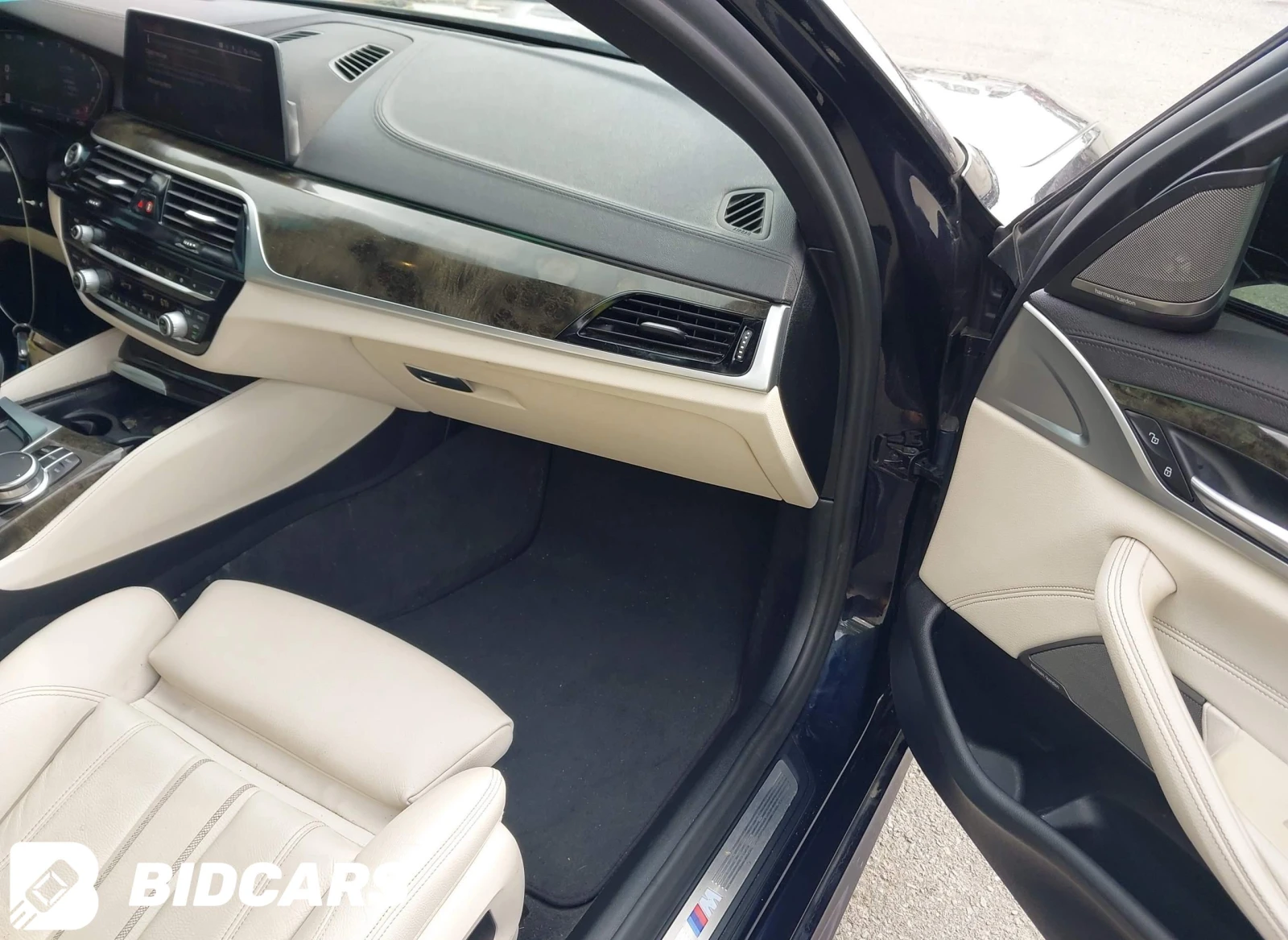 BMW 530 MPACK* DISTRONIC* HUD* H/K* AMBIENT* DIGITAL*  | Mobile.bg � ����������� 9