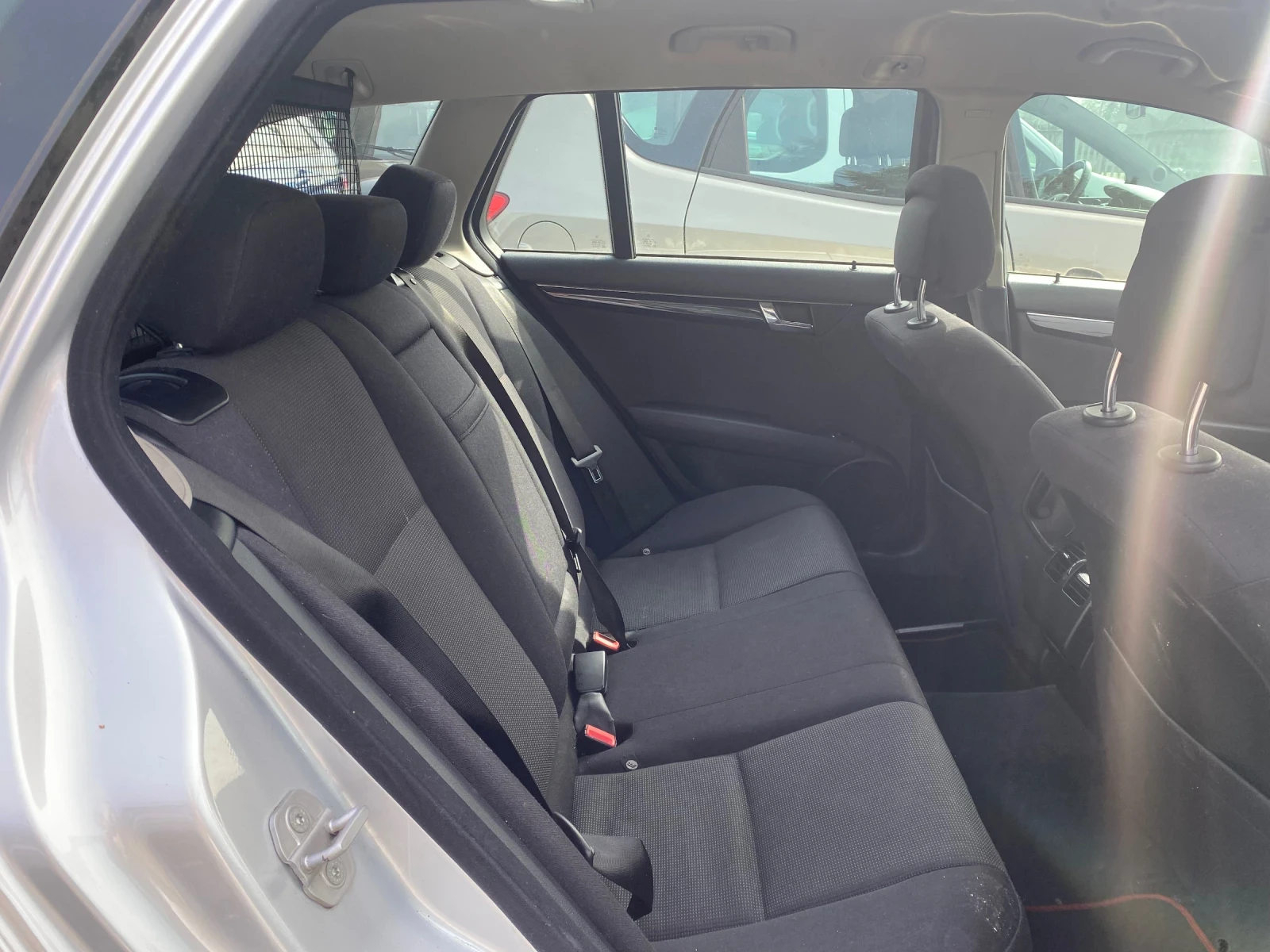 Mercedes-Benz C 220 Германия перфект, снимка 9 - Автомобили и джипове - 53807248