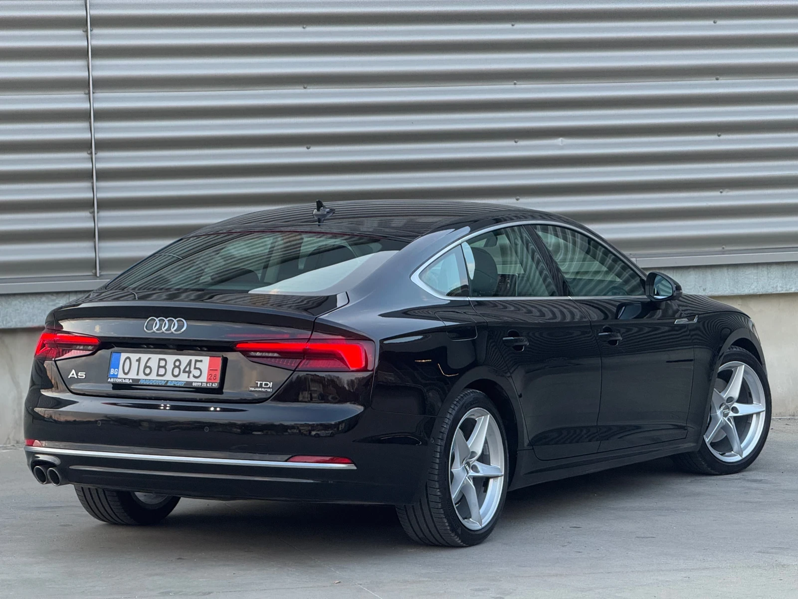 Audi A5 SPORTBACK 2.0 TDI 190 HP QUATTRO S-Tronic УНИКАТ, снимка 7 - Автомобили и джипове - 53880840