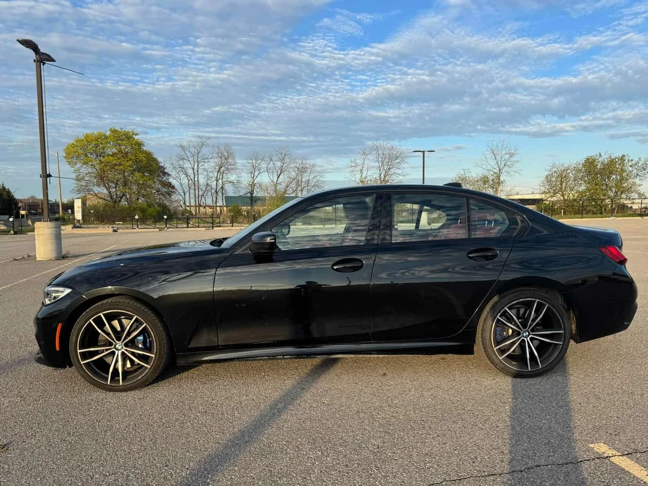 BMW 330 i xDrive * M-SPORT* АВТОКРЕДИТ* , снимка 2 - Автомобили и джипове - 54572189