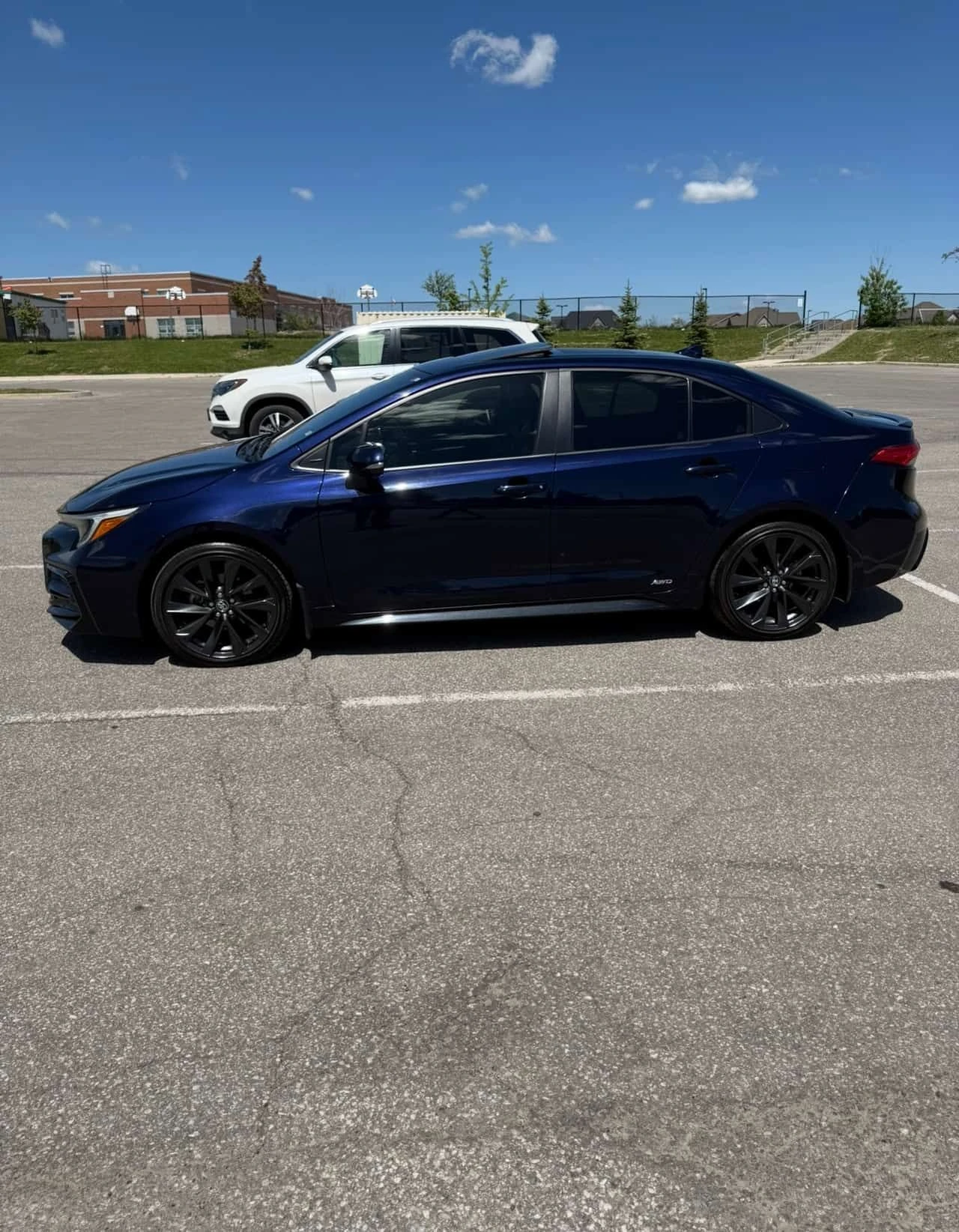 Toyota Corolla * Hybrid * CARFAX * 2 ����� * KEYLESS * �������� | Mobile.bg � ����������� 2