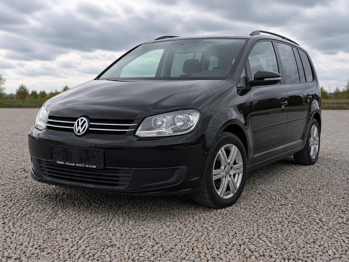 VW Touran Touran Trendline 2.0 TDI DSG 140 к.с., снимка 3 - Автомобили и джипове - 54866988