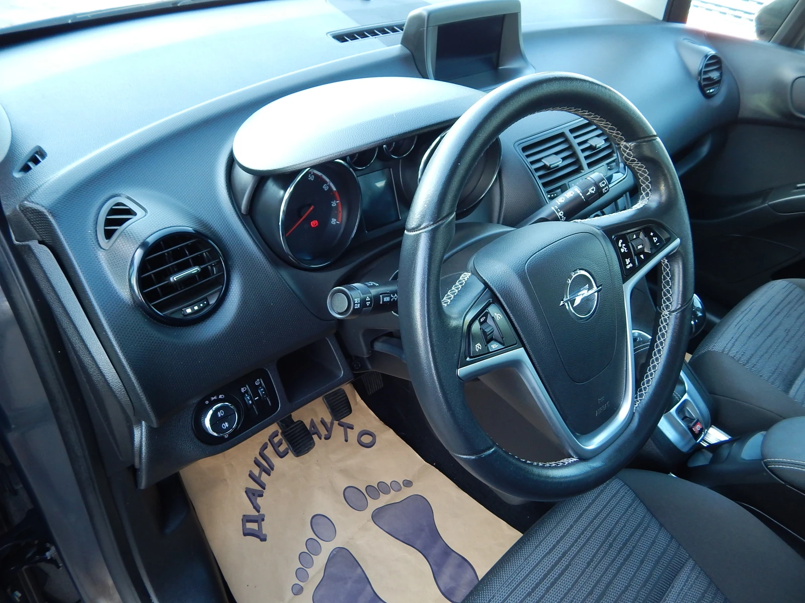 Opel Meriva 1.4i* 96000km.* КАТО НОВА* , снимка 10 - Автомобили и джипове - 55091098