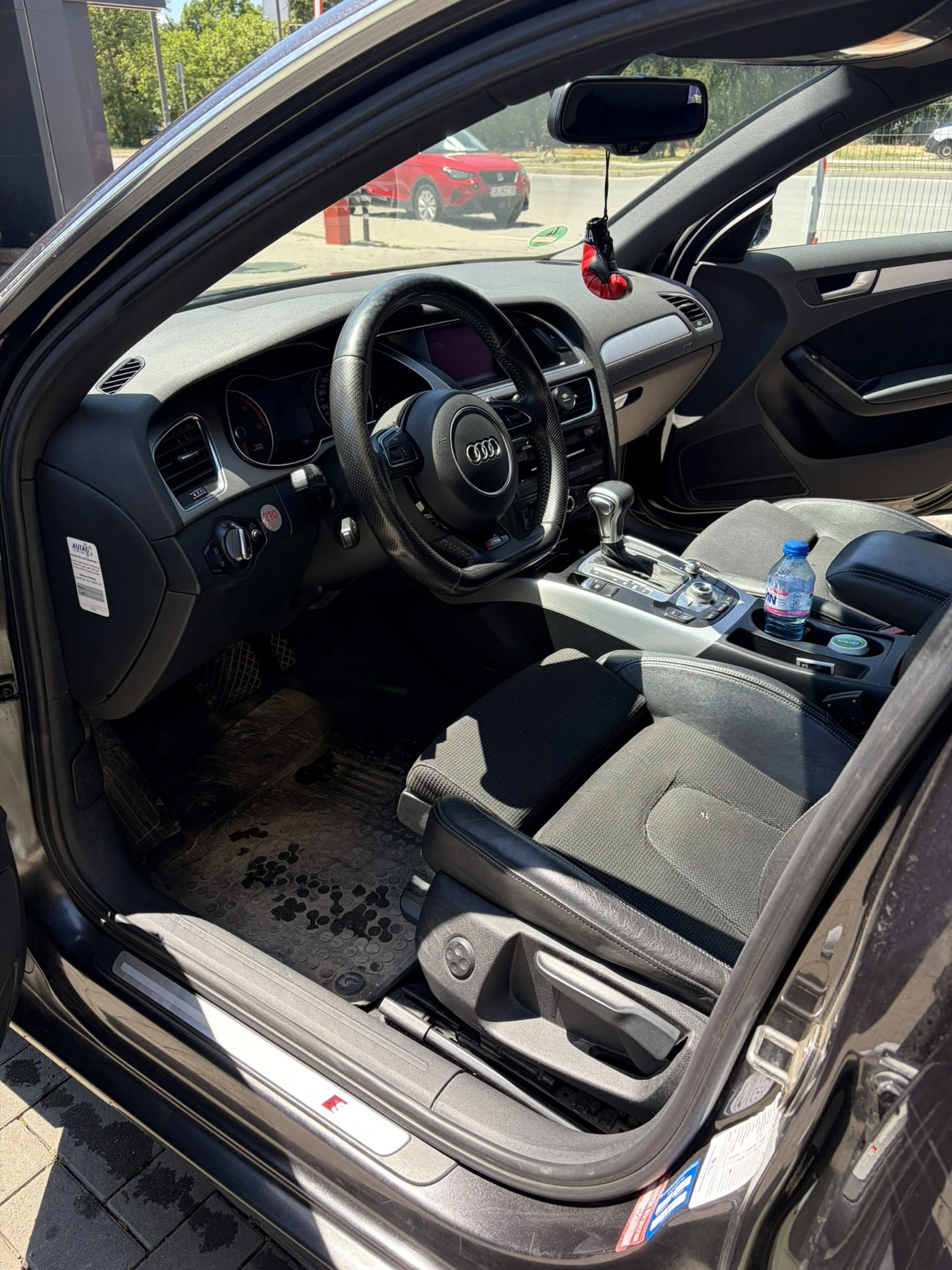 Audi A4 2.0 TDI S-Line, снимка 9 - Автомобили и джипове - 55270864