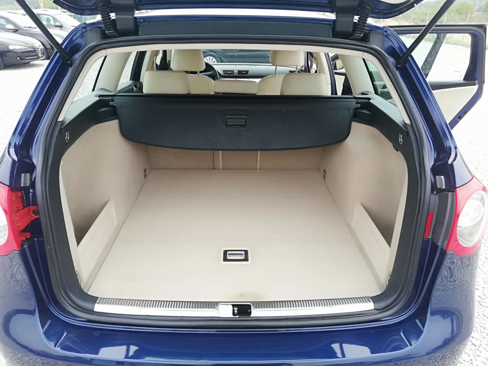 VW Passat 2.0TDI KLIMA ITALIA, снимка 11 - Автомобили и джипове - 55843558