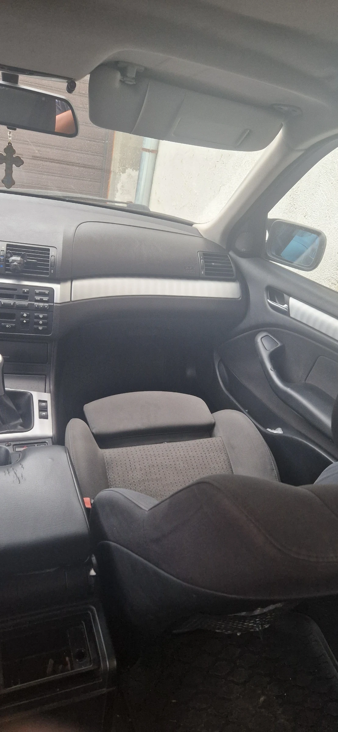 BMW 320, снимка 11 - Автомобили и джипове - 55931056