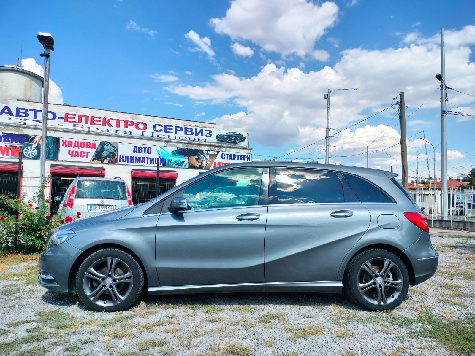 Mercedes-Benz B 180 EURO-5B, НАВИГ., КОЖА, снимка 2 - Автомобили и джипове - 55942675