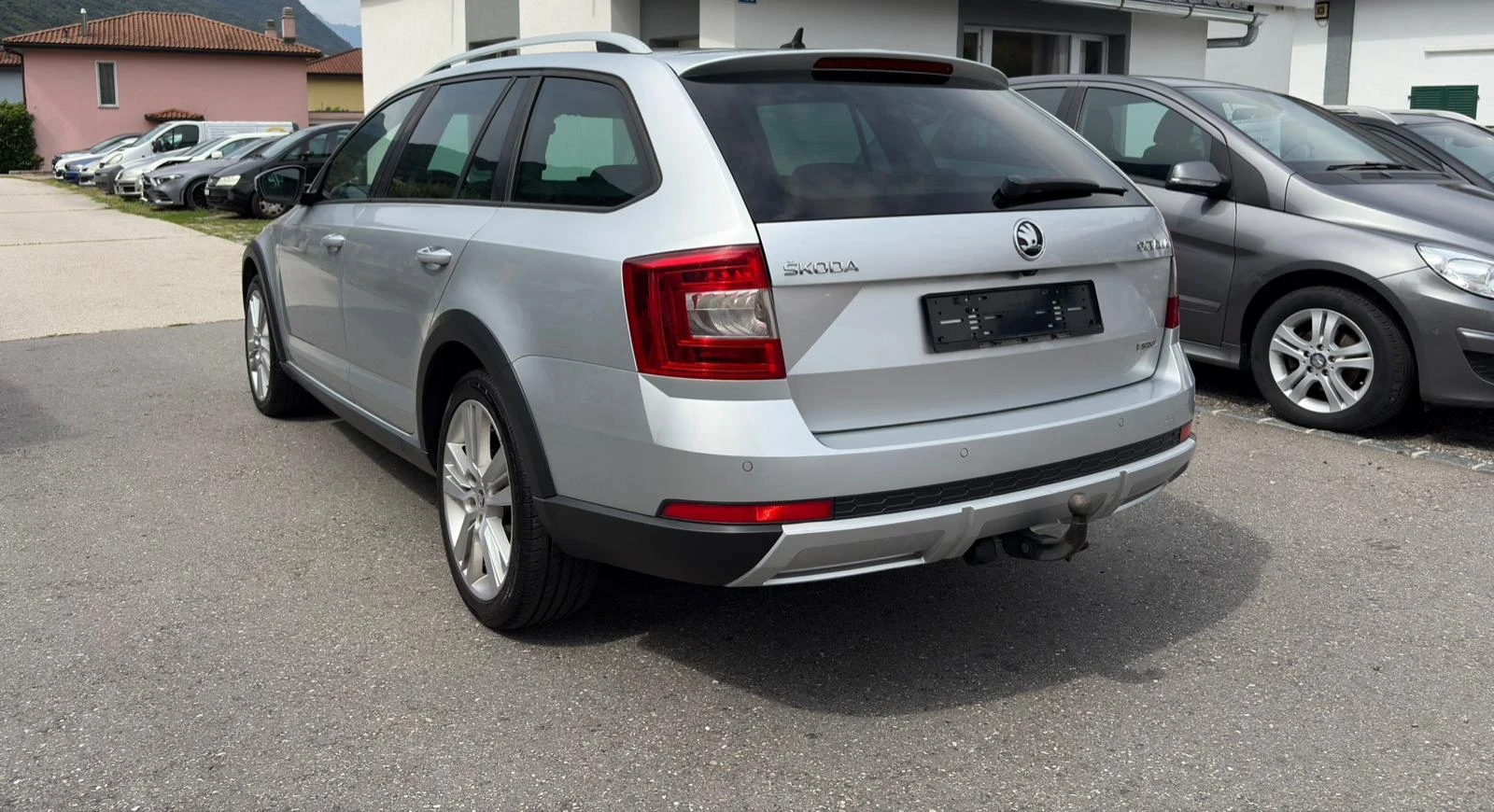 Skoda Octavia Scout, снимка 9 - Автомобили и джипове - 55955613